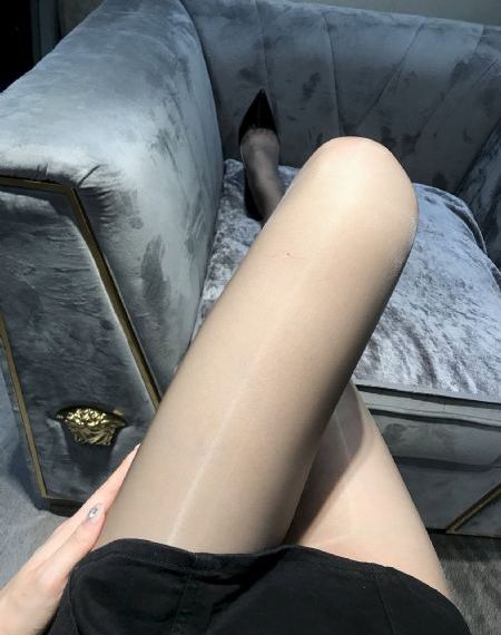 无意间变成狗被喜欢的女生捡回家