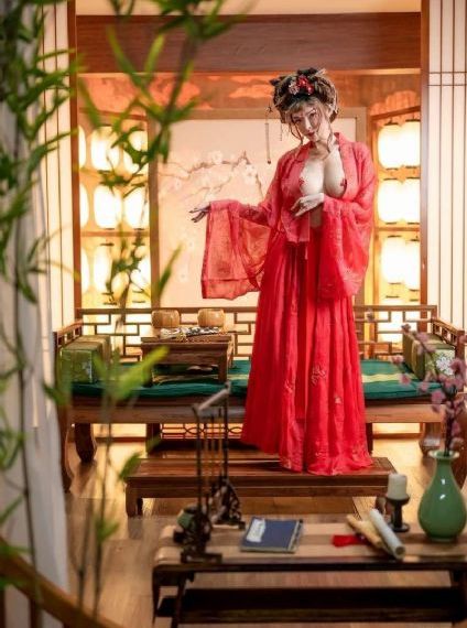 最新欧美shemale人妖护土